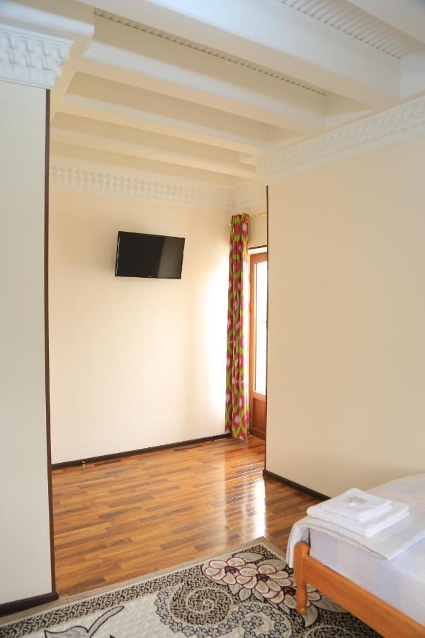 Hotel Mironshox บูคารา ภายนอก รูปภาพ
