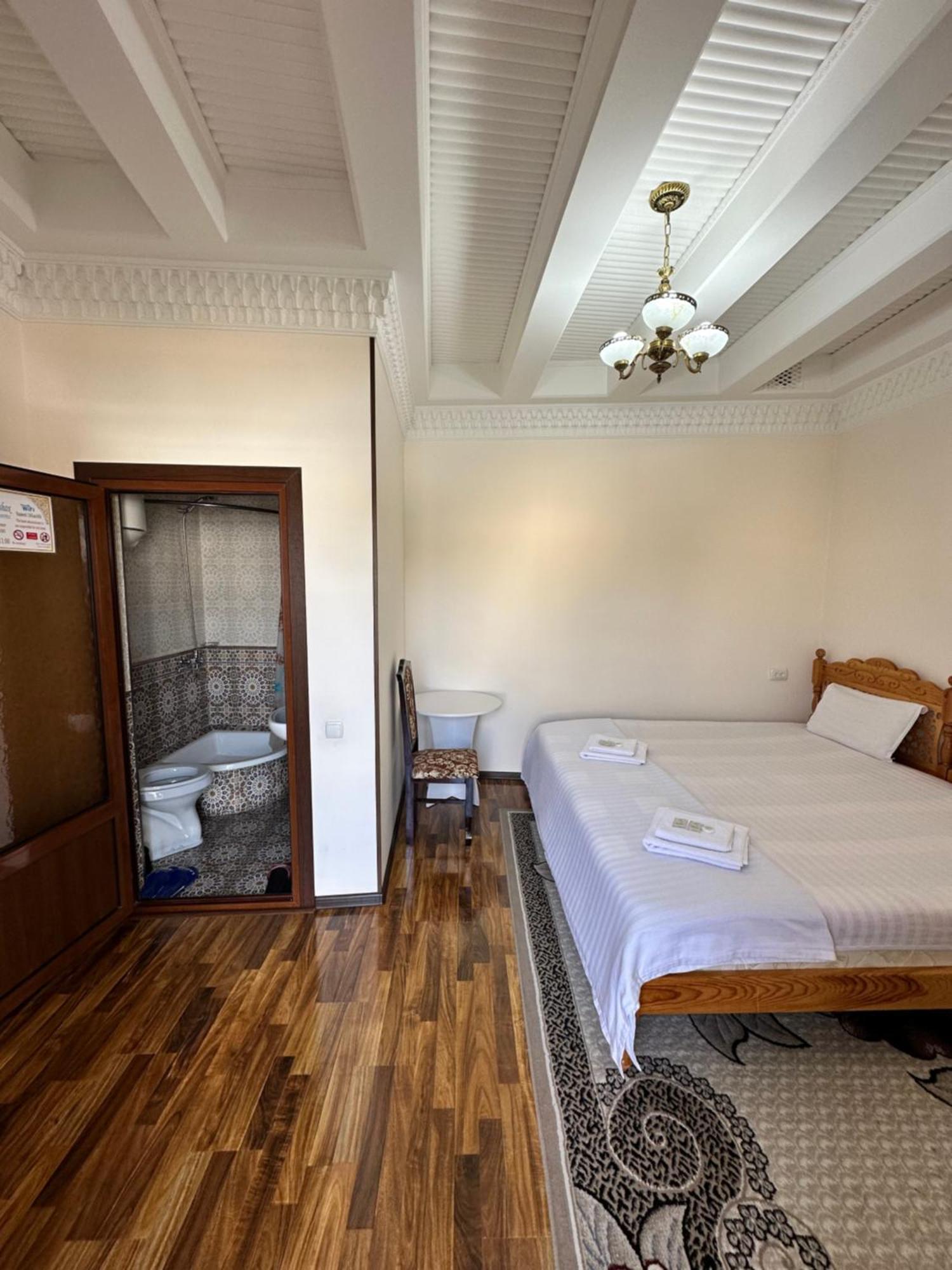 Hotel Mironshox บูคารา ภายนอก รูปภาพ